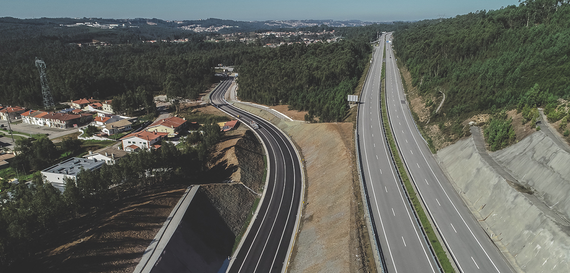 Abertura ao tráfego da nova ligação rodoviária do Parque de Negócios de Escariz à A32, no concelho de Arouca