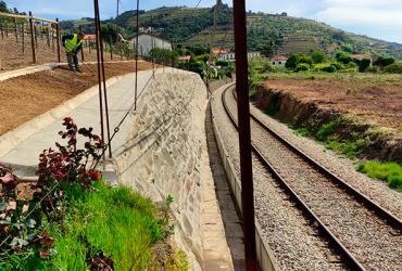 Estabilização de Muro de Suporte na Linha do Douro