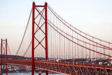 Ponte 25 de Abril