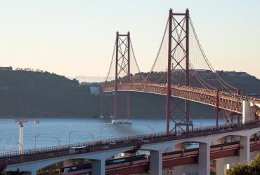 Ponte 25 de Abril