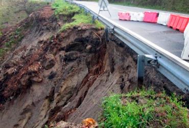 talude de aterro na EN15