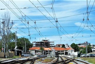 Linha de Cascais - via e catenária