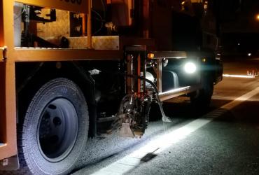 Trabalhos de marcação rodoviária no IC19 