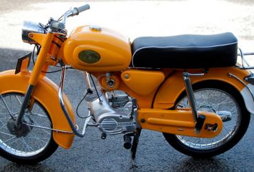  Moto da marca SIS Sachs, modelo Lebre