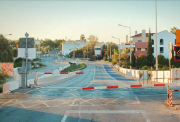 Nas passagens de nível não arrisque a sua vida
