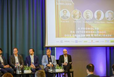 P participa no Seminário da Transportes & Negócios.