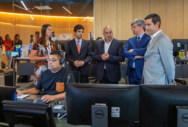 Ministro das Infraestruturas visita Centro de Controlo de Tráfego