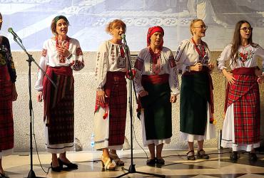Apresentação de cantares tradicionais da Ucrânia