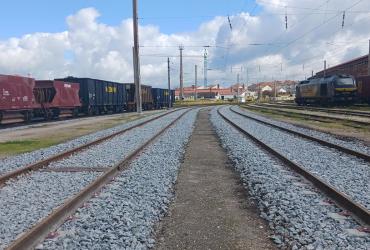 Fotografia do processo de reabilitação das Linhas da triagem na Estação do Entroncamento: fotografia 1