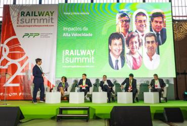 VP da IP discursa no 2º Painel do Portugal Railway Summit 24: fotografia 4