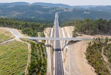 Imagem de parte do novo troço da Variante à EN14: fotografia 1