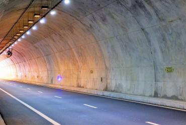 Condicionamento de trânsito no Túnel do Marão: fotografia 1