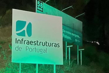Painel da IP na Ponte 25 de Abril: fotografia 1