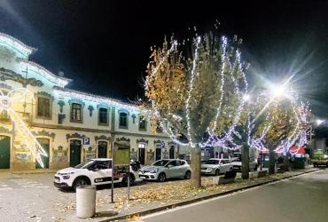 A magia das luzes de Natal na Estação de Vilar Formoso