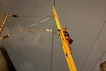 Imagem - Equipa IP a trabalhar na reposição das condições para retoma da circulação ferroviária
