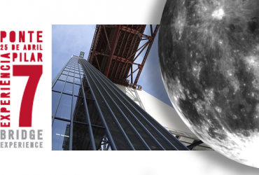 Ver a lua a partir da Ponte 25 de Abril