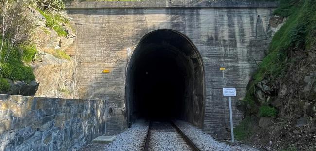 Linha do Douro - Túnel de Bagaúste